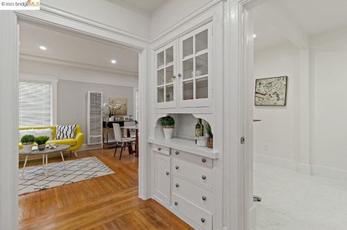 2924 Florence St, Berkeley CA 94705-2093 exterior