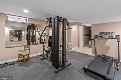 35 Alessio Ter, Trenton NJ 08620-9772 exterior