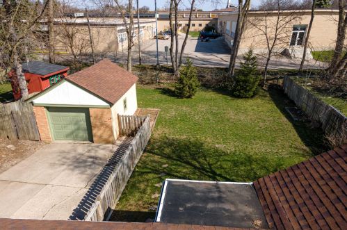 945 Eleanor St, Grand Rapids MI 49505-4305 exterior