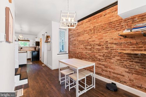 10 Locust St, Lancaster PA  17602-3608 exterior