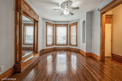 5327 Michigan Ave, Chicago IL 60615-4625 exterior