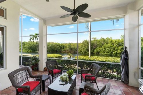 15238 Burnaby Dr, Naples FL 34110-7931 exterior