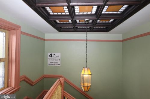 1919 Green St, Philadelphia PA 19130-3177 exterior