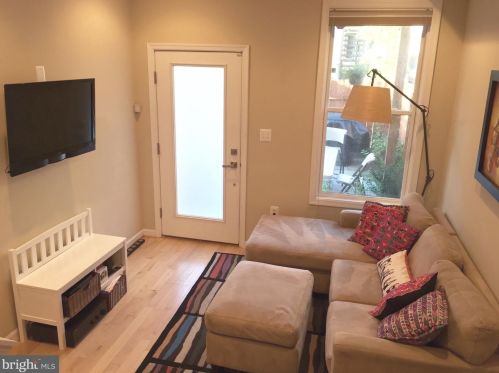 1664 Kramer St, Washington DC  20002-4559 exterior