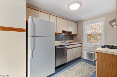 506 Lincoln Park, Cranford NJ 07016-3126 exterior