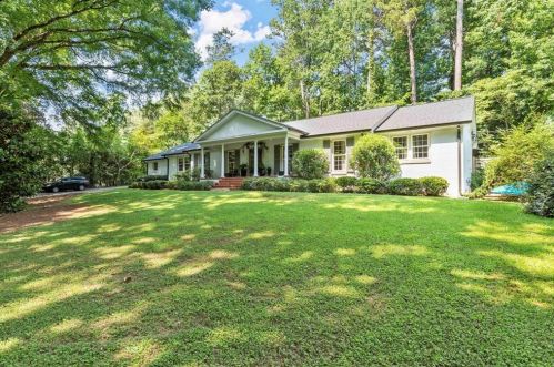 5680 Lake Forrest Dr, Atlanta GA  30342-4635 exterior