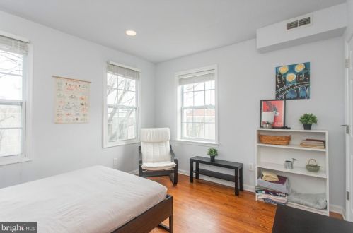 1709 Ellsworth St, Philadelphia PA 19146-3011 exterior