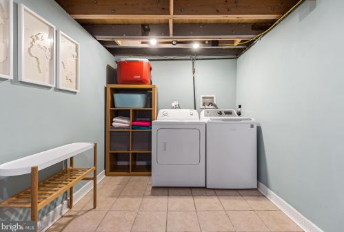 1007 21 St, Philadelphia PA 19146-4321 exterior