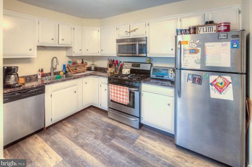 412 Delaware St, New Castle DE 19720-5045 exterior