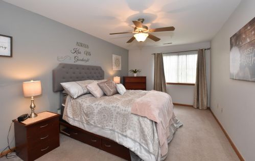 4967 Maple Leaf Cir, Milwaukee WI 53220-2780 exterior