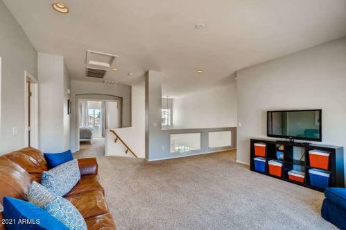 2426 Barbie Ln, Phoenix AZ 85085-5004 exterior