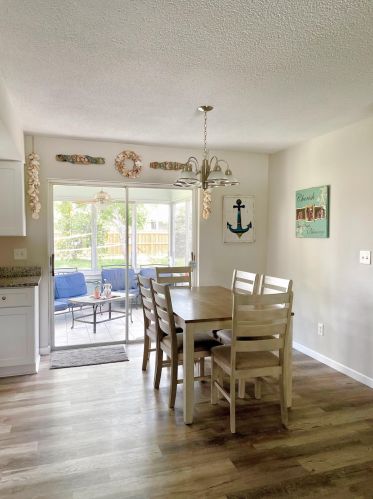 102 Lakehurst, Fort Pierce FL 34983-2545 exterior