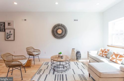 2004 6th St, Philadelphia PA  19122-1414 exterior