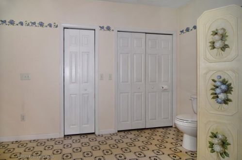 18 Atwells Ave, Providence RI 02909-1026 exterior