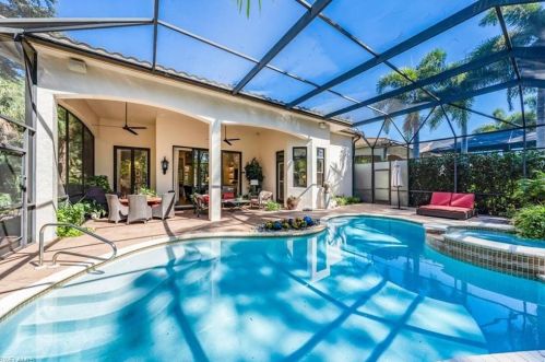 18051 Lagos Way, Naples FL 34110-2765 exterior