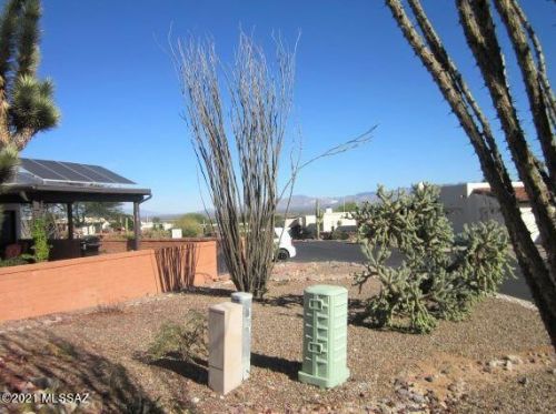 821 Paseo Del Prado, Green Valley AZ 85614-1974 exterior