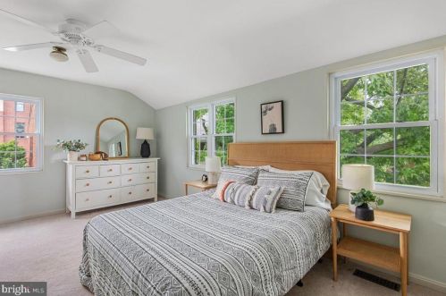 3824 Ingalls Ave, Alexandria VA 22302-1810 exterior