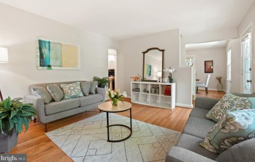 106 Philadelphia Ave, Silver Spring, MD 20912-4215