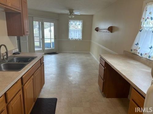 1005 Geyer Ave, Mishawaka IN 46544-4335 exterior