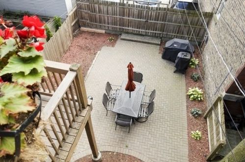 3023 Kenmore Ave, Chicago IL 60657-4315 exterior