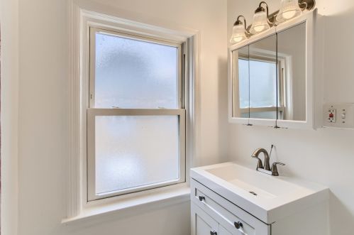 2122 19 Ave, Broadview IL 60153-1462 exterior