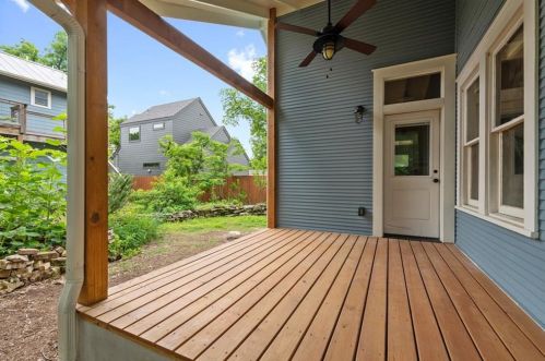 2023 2nd St, Austin TX 78702-4312 exterior