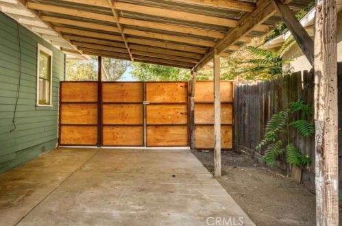 305 Palm St, Turlock CA  95380-4910 exterior