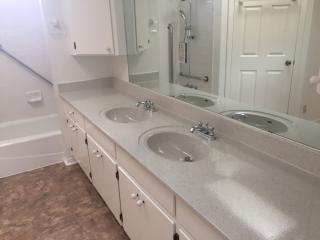 1906 Vista Ln, Austin TX  78703-2954 exterior