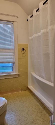 219 61 Ave, Duluth MN 55807-2336 exterior