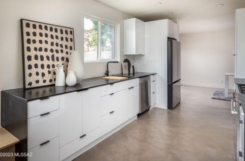 2530 Mabel St, Tucson AZ  85716-3834 exterior