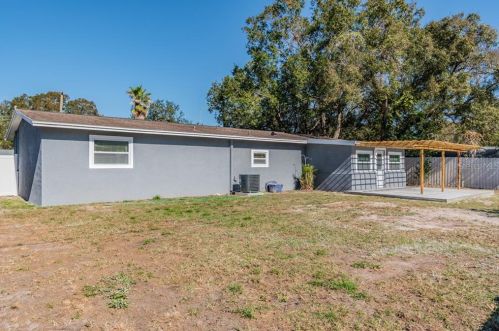 4722 Bay Ave, Tampa FL 33616-1070 exterior