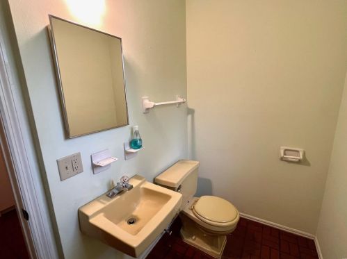 5908 Loblolly Ct, Saint Louis MO 63128-4302 exterior