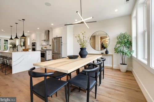 4215 16th St, Washington DC  20011-7005 exterior