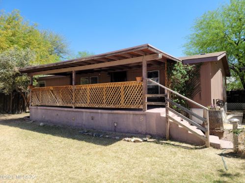 1492 Gardner St, Tucson, AZ 85705-2407