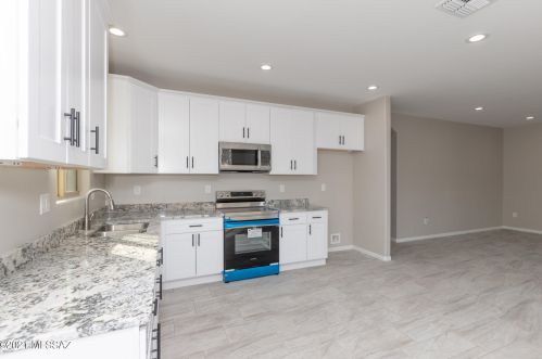 4126 Glenn St, Tucson AZ 85716-2239 exterior