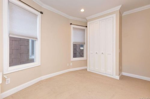 1842 Holland Ave, Bronx NY 10467-8709 exterior