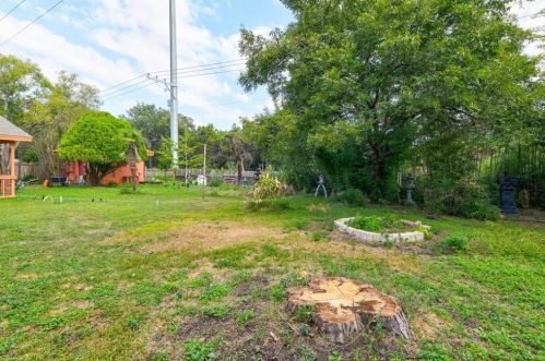 12422 Deer Trak, Austin TX 78727-5746 exterior