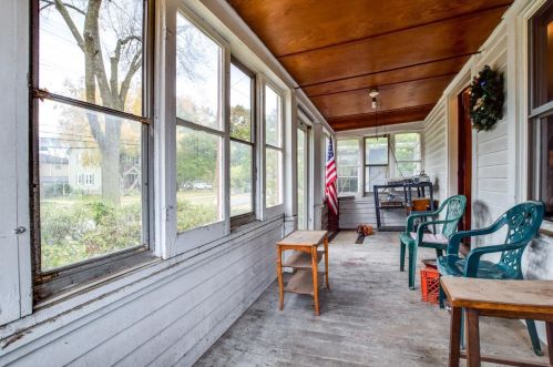 2910 Milwaukee St, Madison WI 53704-5126 exterior