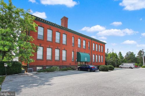 190 Walnut St, Hanover PA  17331-2553 exterior