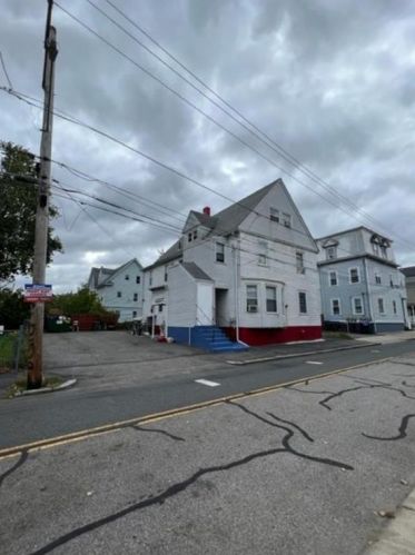 344 Blackstone St, Providence RI  02907-1202 exterior