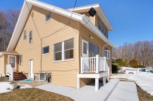 53 Chatanika Ave, Worcester MA 01602-1110 exterior