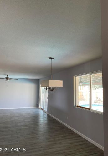 8838 42nd Ave, Phoenix AZ 85053-5306 exterior