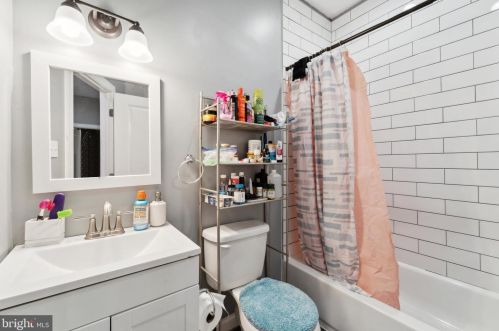 2136 64 St, Philadelphia PA 19151-4507 exterior