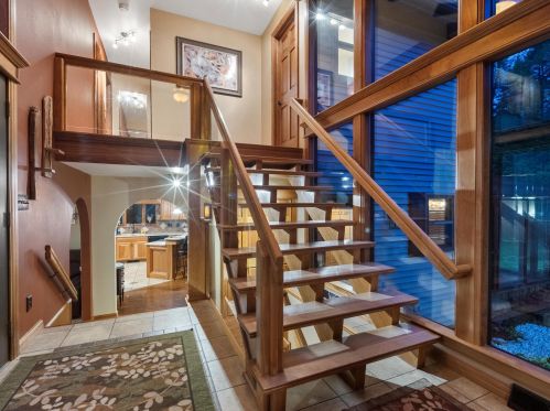 1410 Whitewater Dr, Manitowoc, WI 54220-9433