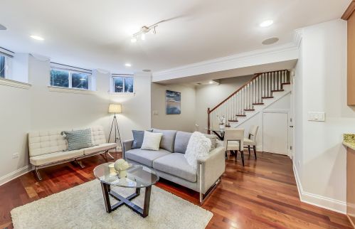 1715 Leland Ave, Chicago, IL 60640-4584