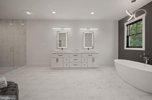 6516 Beverly Ave, Mc Lean VA 22101-5222 exterior