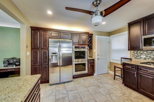 9300 Hamilton Ave, Chicago IL 60643-6311 exterior