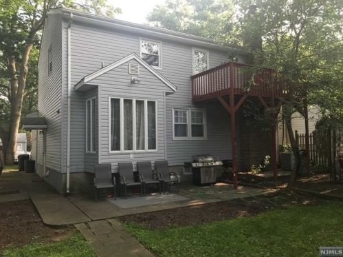 111 Dumont Ave, Dumont NJ  07628-3043 exterior