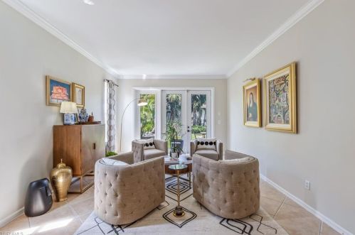 8323 Laurel Lk Blvd, Naples FL 34119-6789 exterior