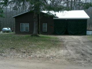 5285 Rose St, Gladwin MI  48624-8928 exterior